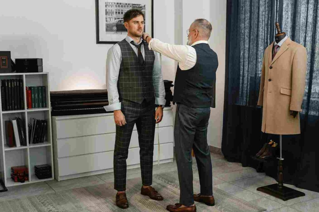 How to Choose the Perfect Size for Your Park Avenue Men Formal Shirt
