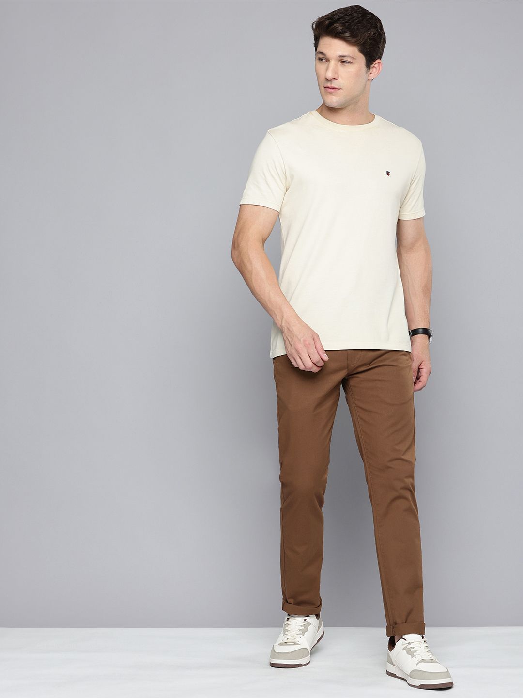 Elevate Your Casual Look with Levi's 511 Slim Fit Trousers