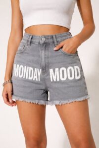 The Ultimate Guide to Women’s Shorts: Styles and Trends