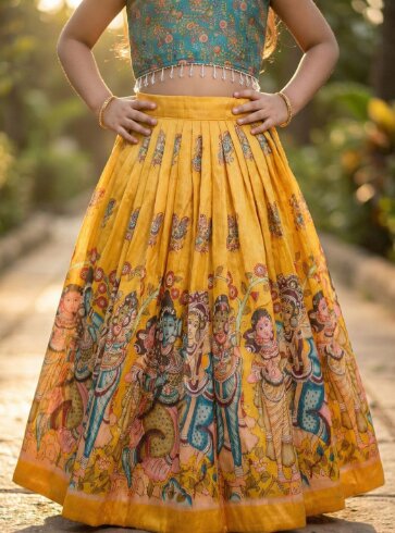 KALINI Girls Printed Foil Print Ready to Wear Lehenga & Blouse With Dupatta